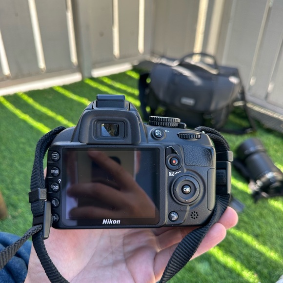 Nikon D3100 With 18-55mm Lens and 55-200mm Lens + Accesories + Bag - Picture 6 of 8